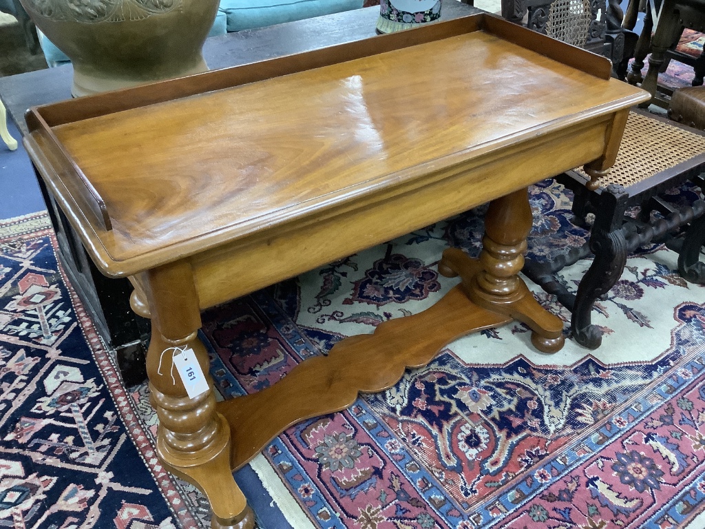 A Victorian walnut wash stand, width 114cm, depth 50cm, height 75cm